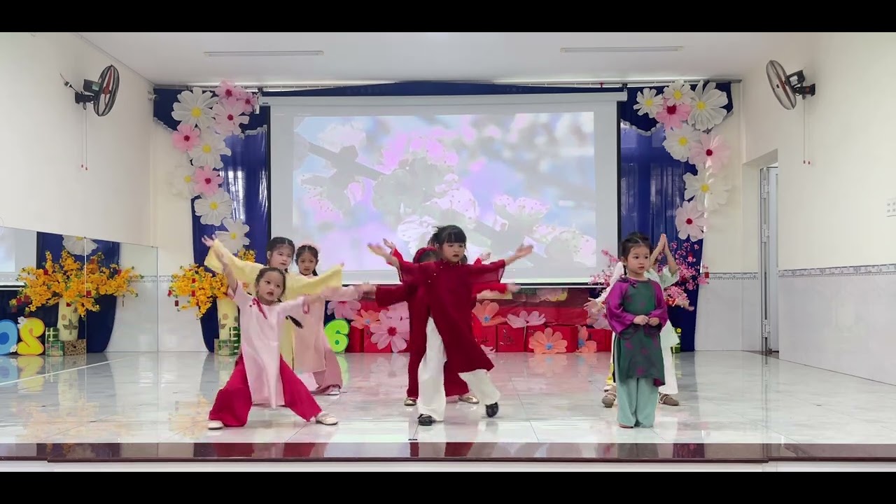 Mn Hoa Anh Đào- Tết 26- Chồi 2- Một năm mới bình an