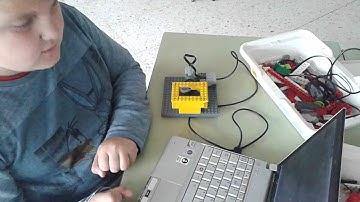 Robotic Recycling - Project #5 Smart Rubbish Crusher (educarobot, robótica Lego© Cáceres)