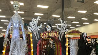 Spirit Halloween 2024