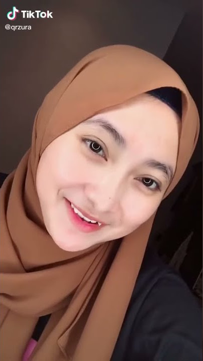 SENYUM CEWEK TIKTOK INI BIKIN JOMBLO BAPER😬🤩