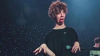 Try not to laugh challenge with wdw *IMPOSSIBLE*