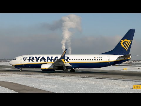 Mesmerizing 4K Snow Runway Landings at Salzburg Airport: A Winter Wonderland Spectacle!