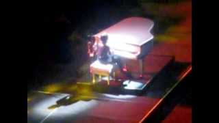 Alicia Keys-If I Ain't Got You Live Amsterdam Ziggo Dome