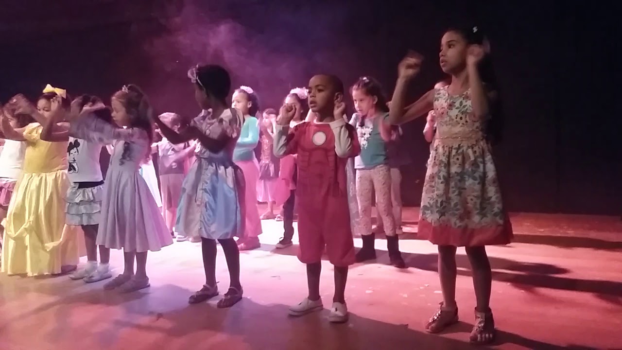 apresentação de escola rouge nunca deixe de sonhar