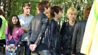 110907 SHINee in Russia @ WonKwang School