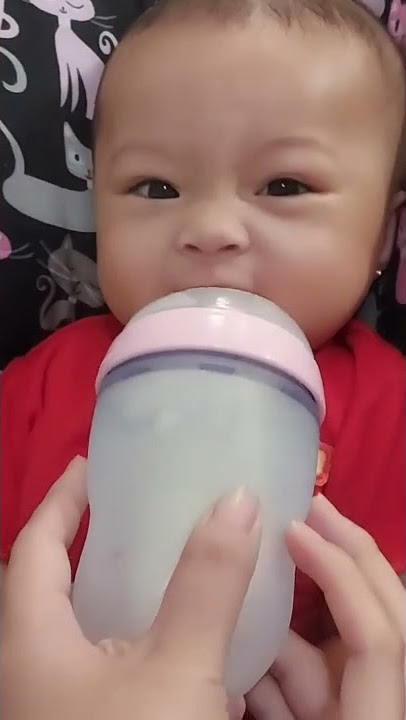SILVIA perdana nyobain botol susu comotomo #comotomo #botoldot