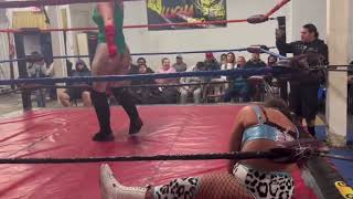 Nadia sapphire receives the stinkface