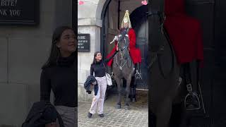 King's Guard ❤️ Royal Horse 🐎❤️#kingsguard#horseguardsparade#peterellis#soldier#tourist