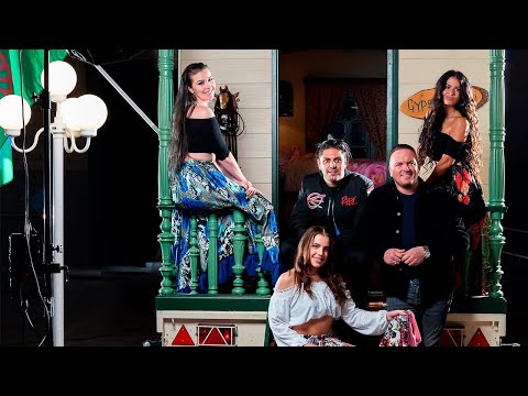 Outsiders & Frank van Etten - Huisje Op Wielen (Outsiders Remix) [Officile Videoclip]
