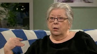 Agneta om att leva med Alzheimers sjukdom - Malou Efter tio (TV4)