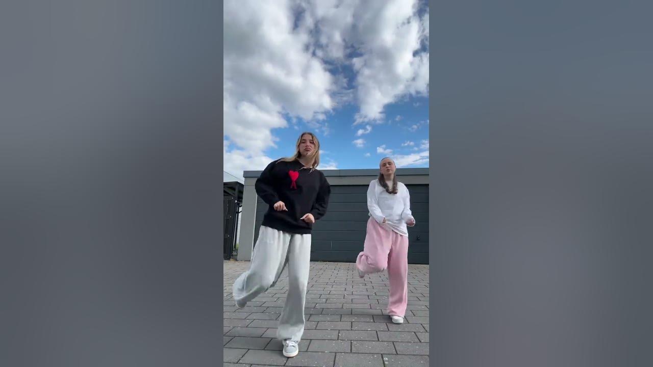 Only good vibes with this song | dc: @Jurvinio, @Frenna @orokanaworld #zaazaa #dancechallenge #fyp