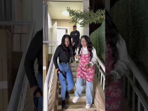 خدامه تقوم بإخفاء نفسها لتكشف شئ غير متوقع