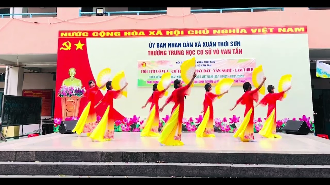 Múa  mashup giai điệu tự hào- Thịnh vượng Việt Nam sáng ngời 