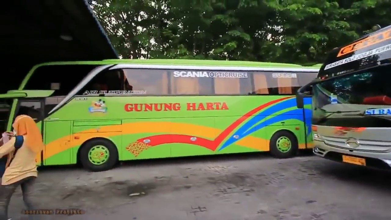 Naik bus Eka Double Glass Yogyakarta Surabaya perjalanan mengesankan