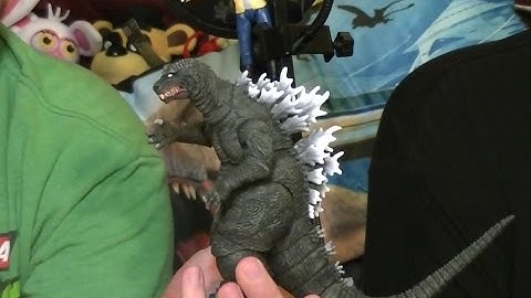 NECA GMK 2001 GODZILLA UNBOXING AND TOY HAUL