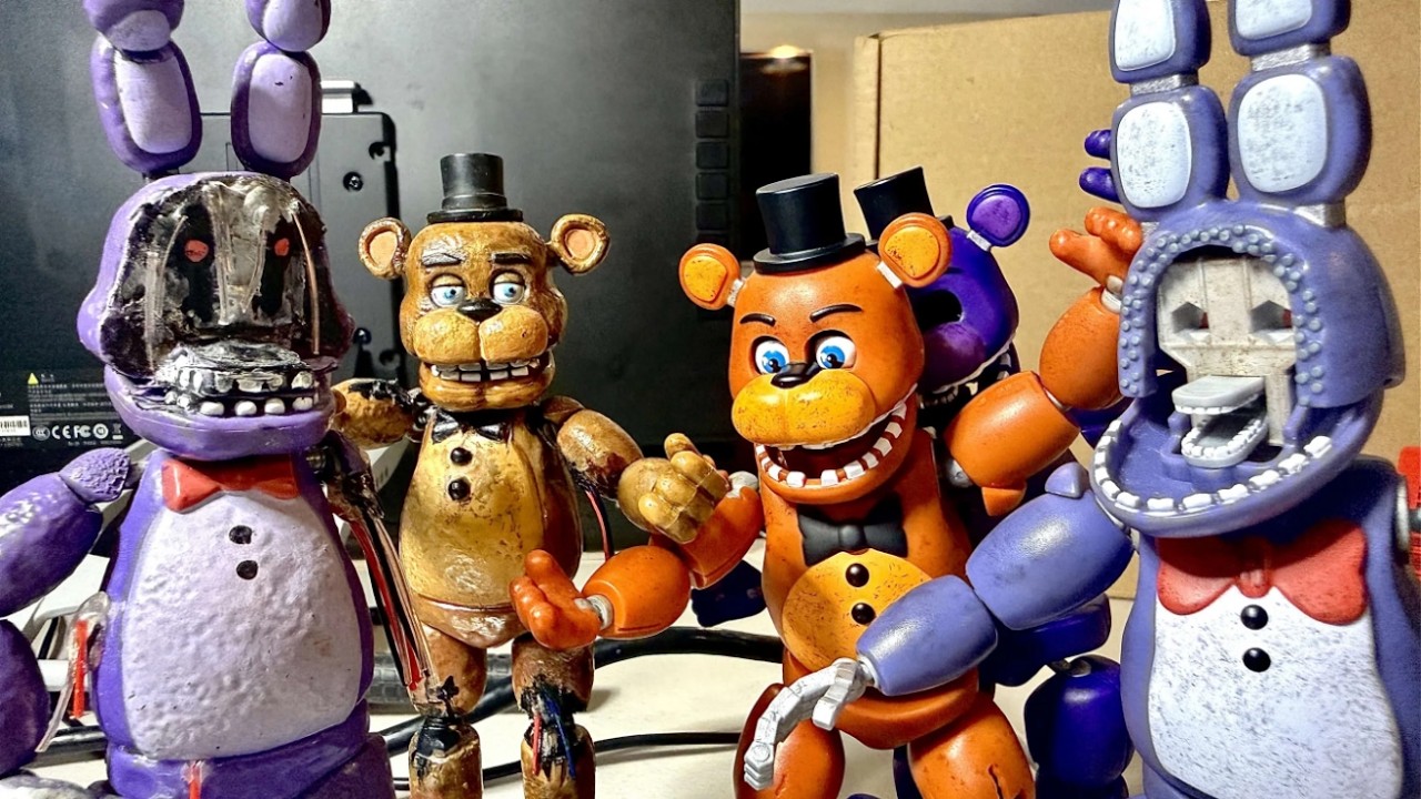 WITHERED BONNIE & FREDDY VS. CUSTOMS | Fnaf Endo Series Unboxing