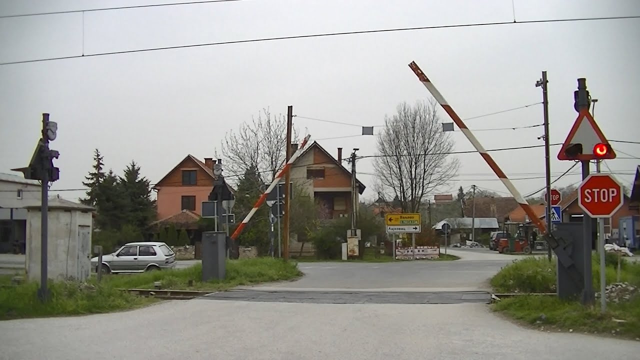 Spoorwegovergang Lajkovac (Лајковац) (SRB) // Railroad crossing // Железнички прелаз