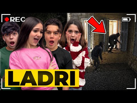 Video HORROR: QUALCUNO È ENTRATO NELLA VILLA DELLO SNACK CLUB DI NOTTE E HA RUBATO IL NOSTRO REGALO!