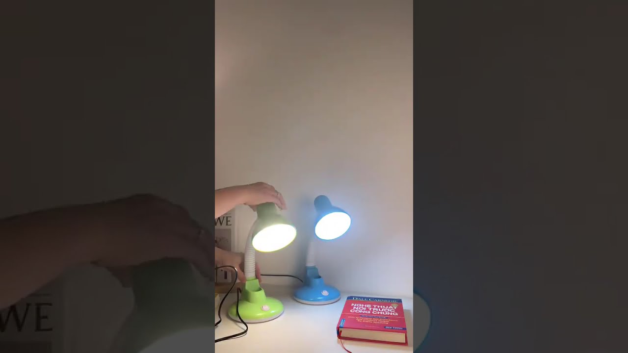 Electric anti-myopia desk lamp for children, white or yellow light DN030 - youtube
