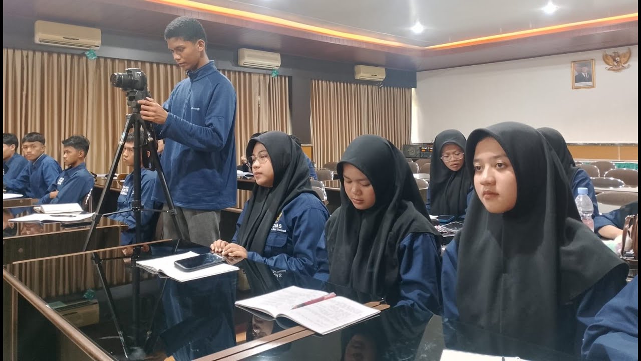 Studi banding ke SEAMEO BIOTROP Tajur