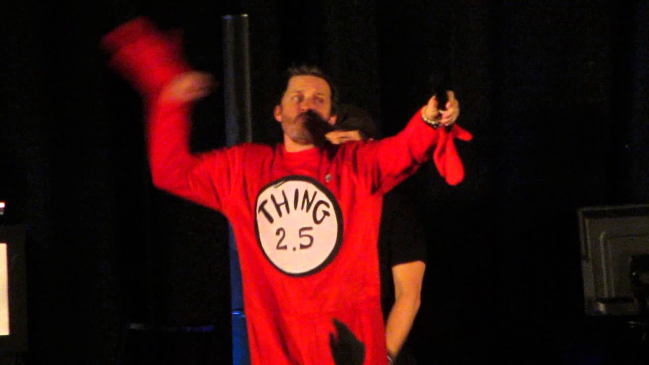 Supernatural Karaoke NJCON 2015 Eye of the TIger