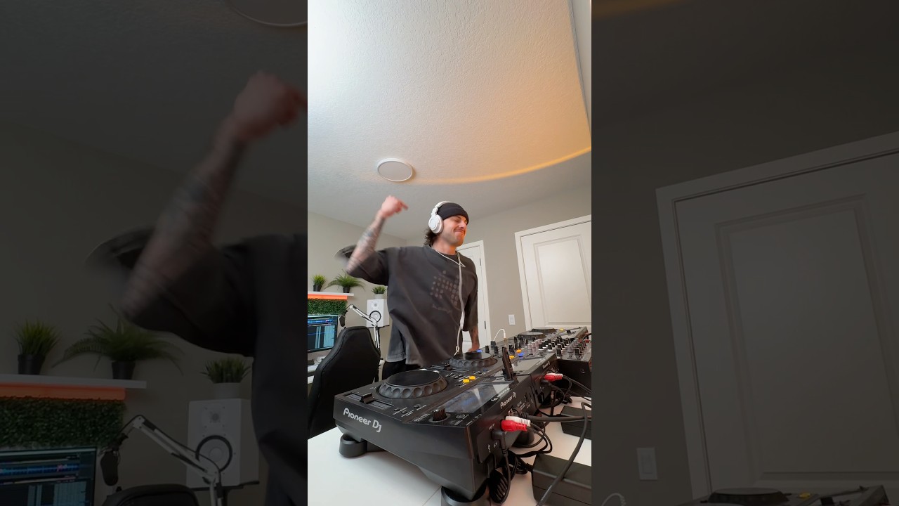 РАСПАХНИТЕ ПЛАЩ🗣️ 