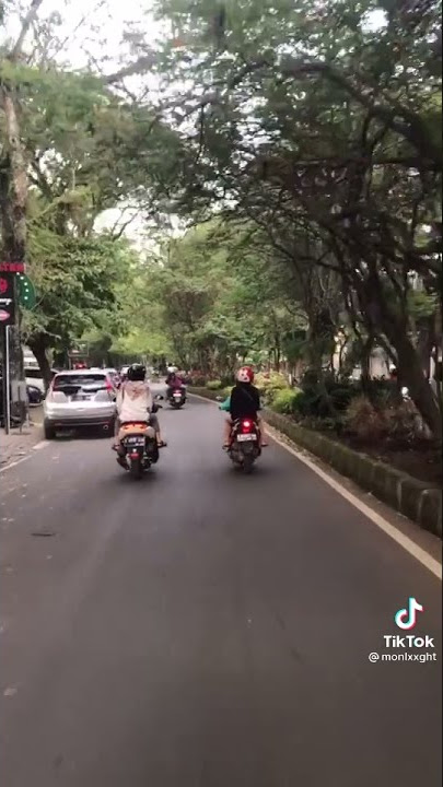 Story wa 30 detik || tiktok lagu Bandung kini berada terbaru tiktok viral 2021
