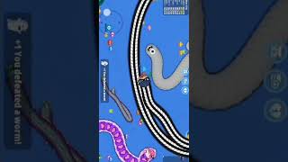 Worm Hunt-Battle Arena #11 #wormhunt #wormszoneio #wormszone #snakeio #games #shorts screenshot 2
