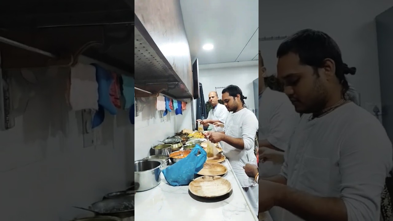 Radha Krishna Prasad Distribution 🍲 