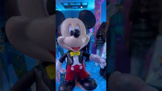まばたき&首振りも ミッキーの“しゃべる”ポップコーンバケット #disney #disneyparks まばたき&首振りも ミッキーの“しゃべる”ポップコーンバケット #disney #disneyparks