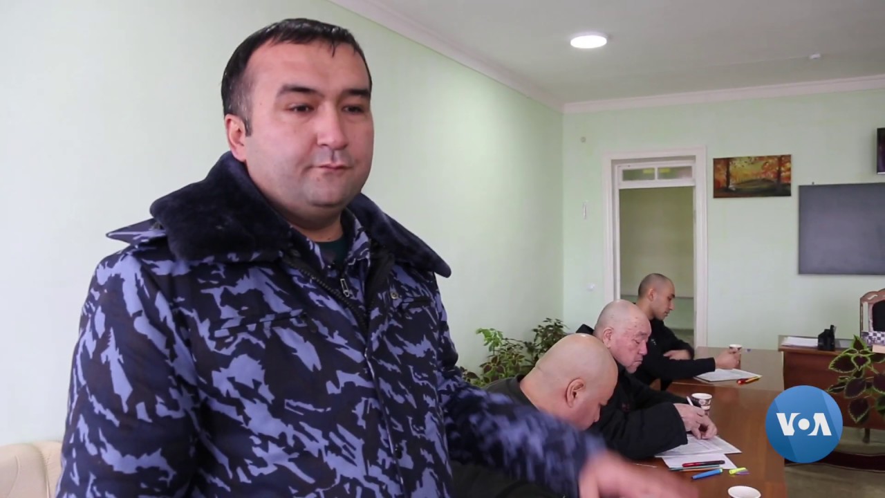 Tovoqsoyda kimlar o'tiribdi? 