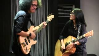 Video thumbnail of "Endah N Rhesa - Baby It's You @ Mostly Jazz 17/05/12 [HD]"