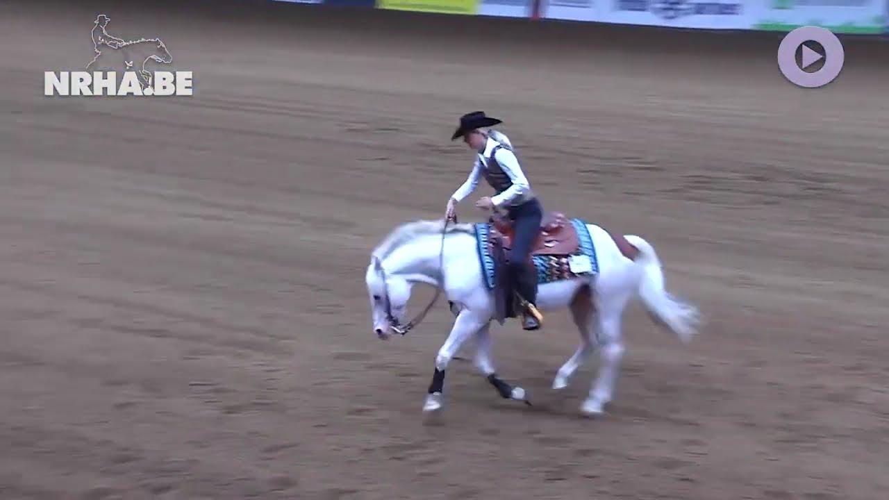 Whiz White & Michaela Schadenhofer rookie pro Belgium