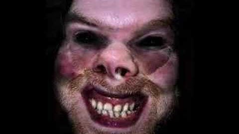 This techno is not from Aphex Twin. bass station2 AFX mode. This vm is not elektron syntakt.