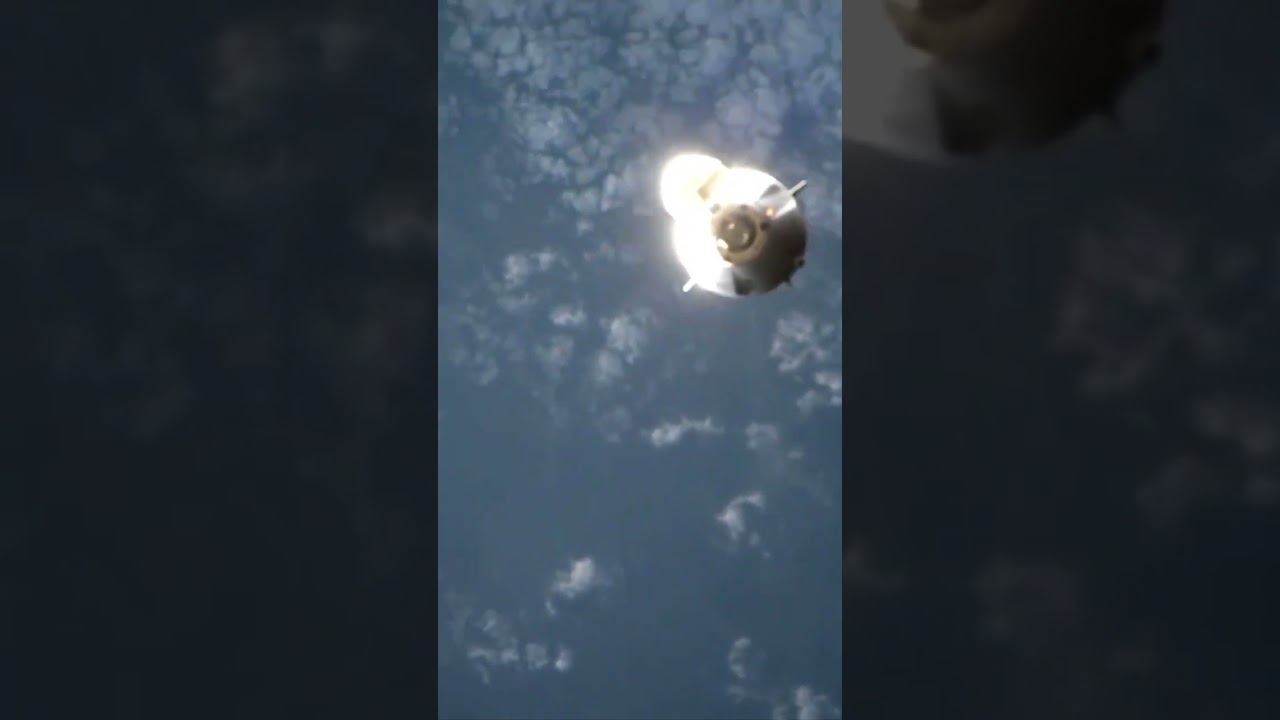 Draco thrusters Dancing 400 meters away from the Space Station
