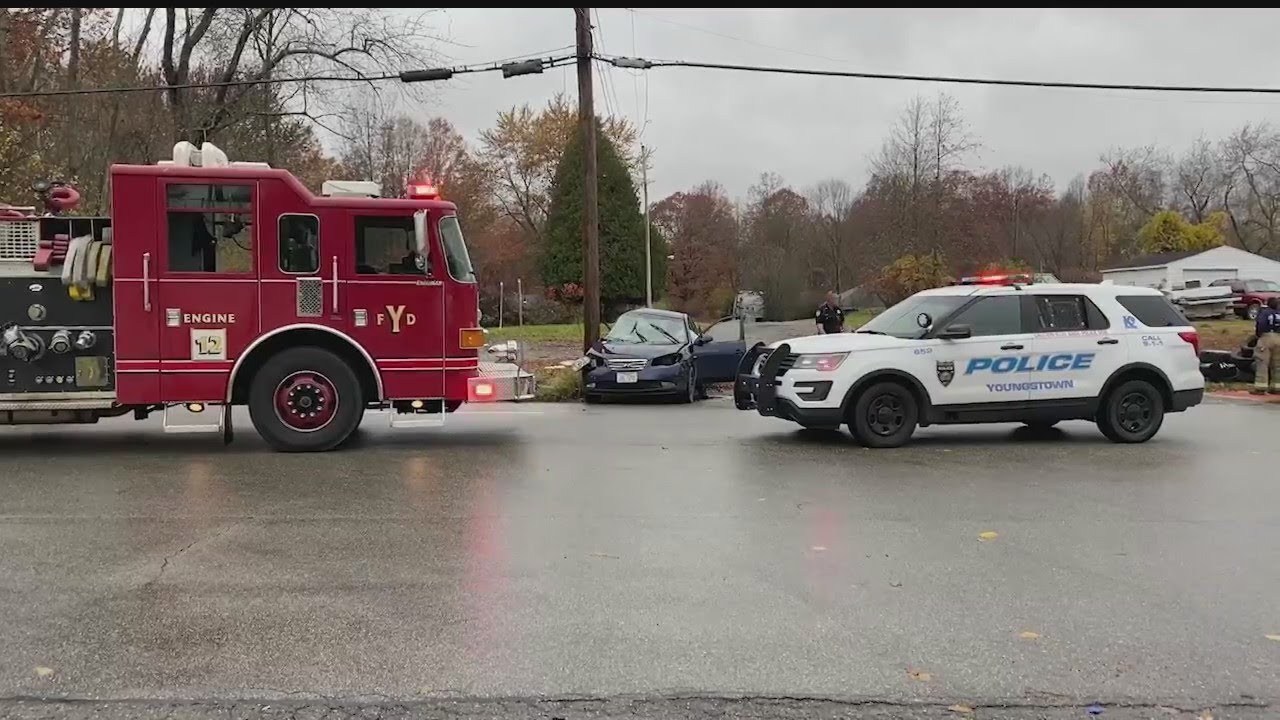 2 injured, dog missing after Youngstown crash - YouTube