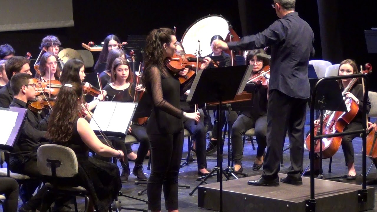 Concierto en LA menor para violín y orquesta - YouTube