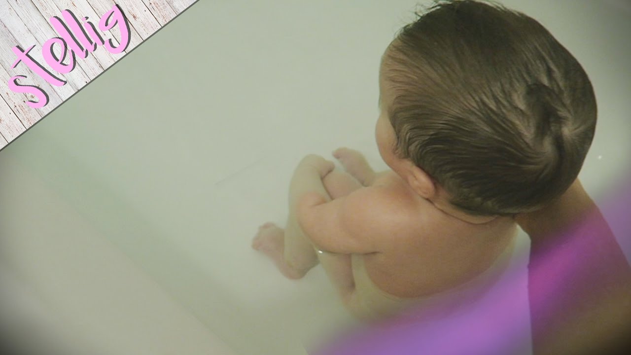 ZITTEN IN BAD - BABY VLOG #157