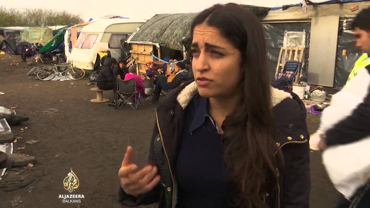 يأمل اللاجئون في كاليه في العبور إلى بريطانيا