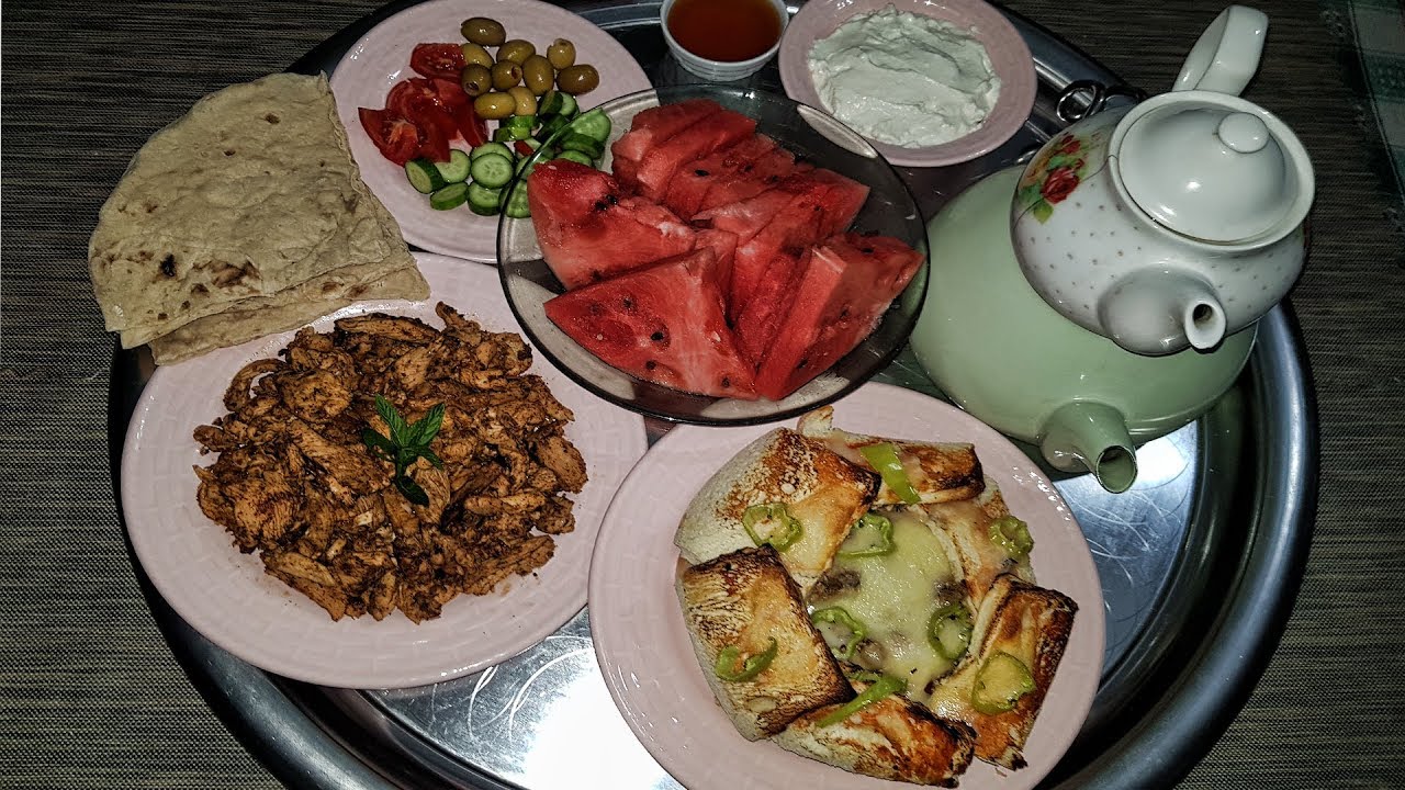 Suhoor en el primer día de Ramadán con cómo hacer shawarma (kass) rápido - Recetas de Ramadán - YouTube