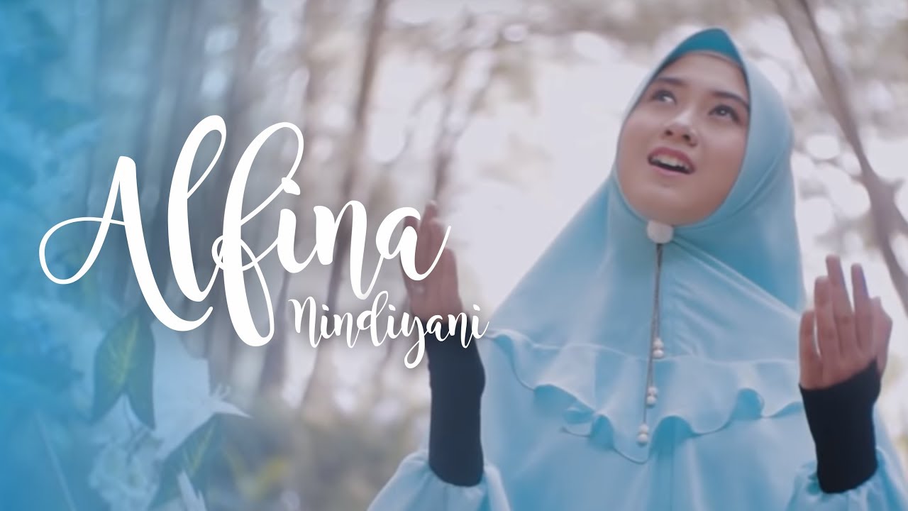 Terbaru : Alfina Nindiyani  Ya Asyiqol Mustofa Official Music Video  YouTube