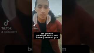 ben gidiyorum yolundayım adam durdurmuş kafasına göre 😂😂