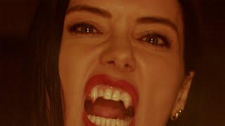 Смотреть клип Lil Lotus - She'S A Vampire