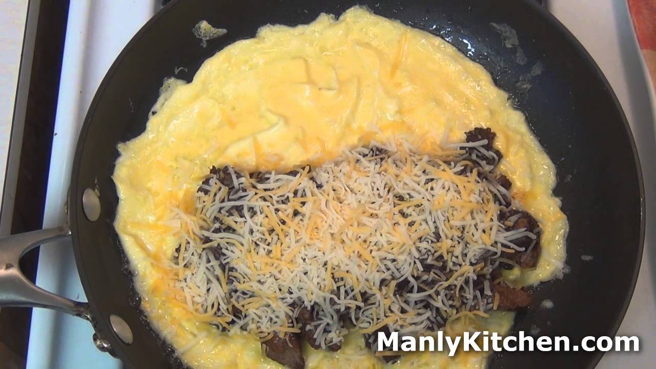 How to Make a Chili Colorado Omelet