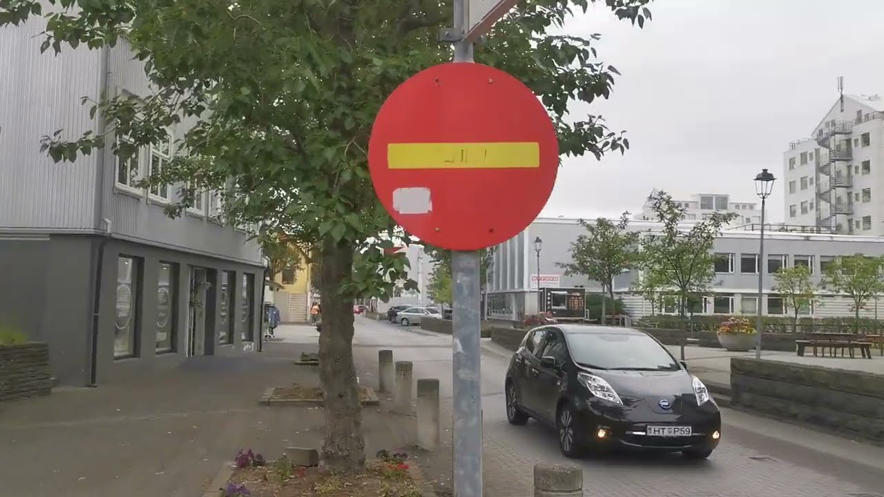 Downtown Hafnarfjordur! Reykjavik Iceland. #streetwalk 21#.com — Hafnarfjordur — video poster