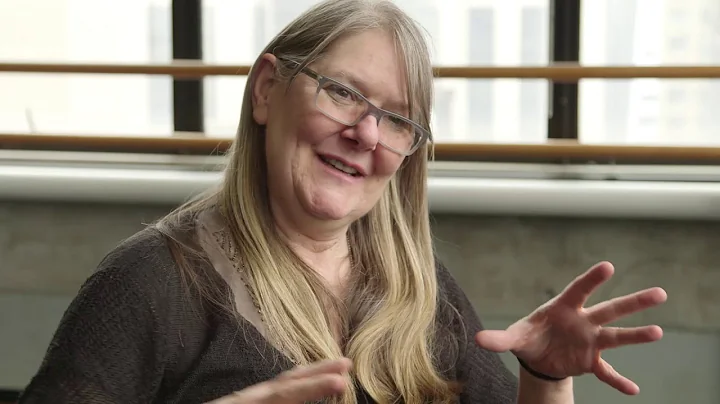 In the Studio: RoseAnne Spradlin