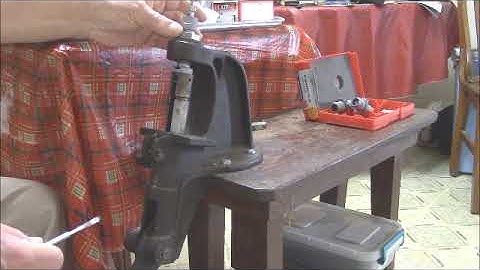 Kitchen Table Reloading  45 ACP with A Single Stage Press
