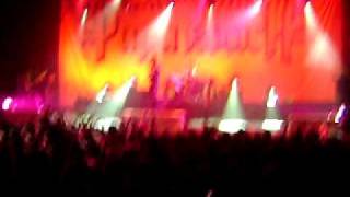 Papa Roach - Hollywood Whore (live @ 013 Tilburg 4 augustus 2010)