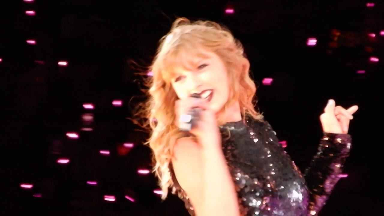 Taylor Swift - Style/Love Story/You Belong With Me - Live from The Reputation Stadium Tour