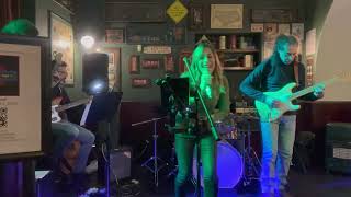 Labyrinth (Mind The Gap live @ Joyce Irish Pub 10/02/2023)